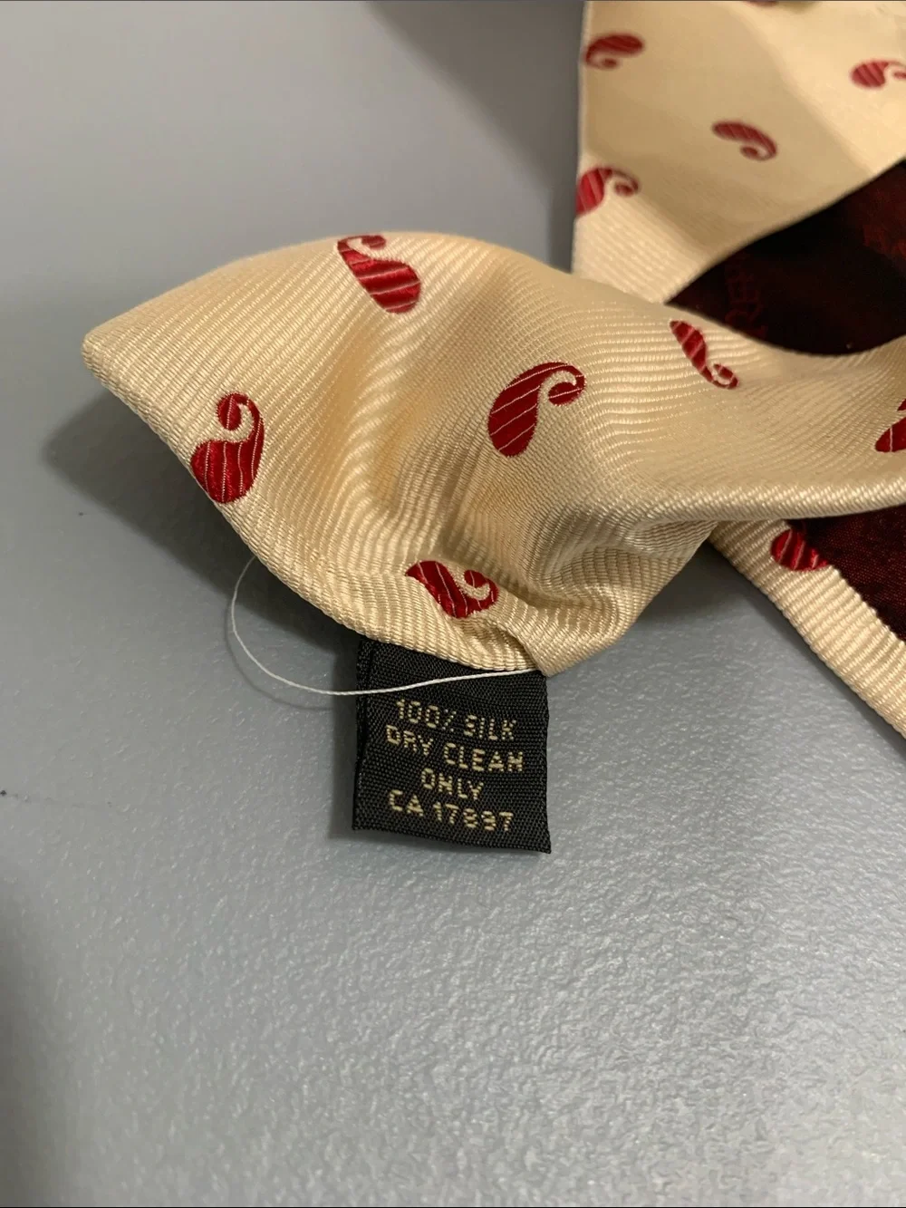 NEW WITH TAGS Banana Republic Men's Beige Paisley Silk Tie $68